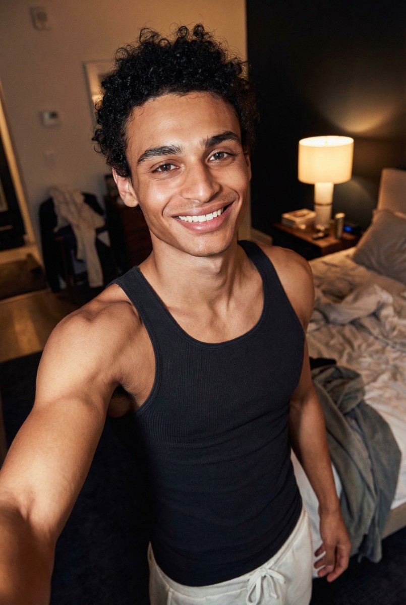 В окружении красоток